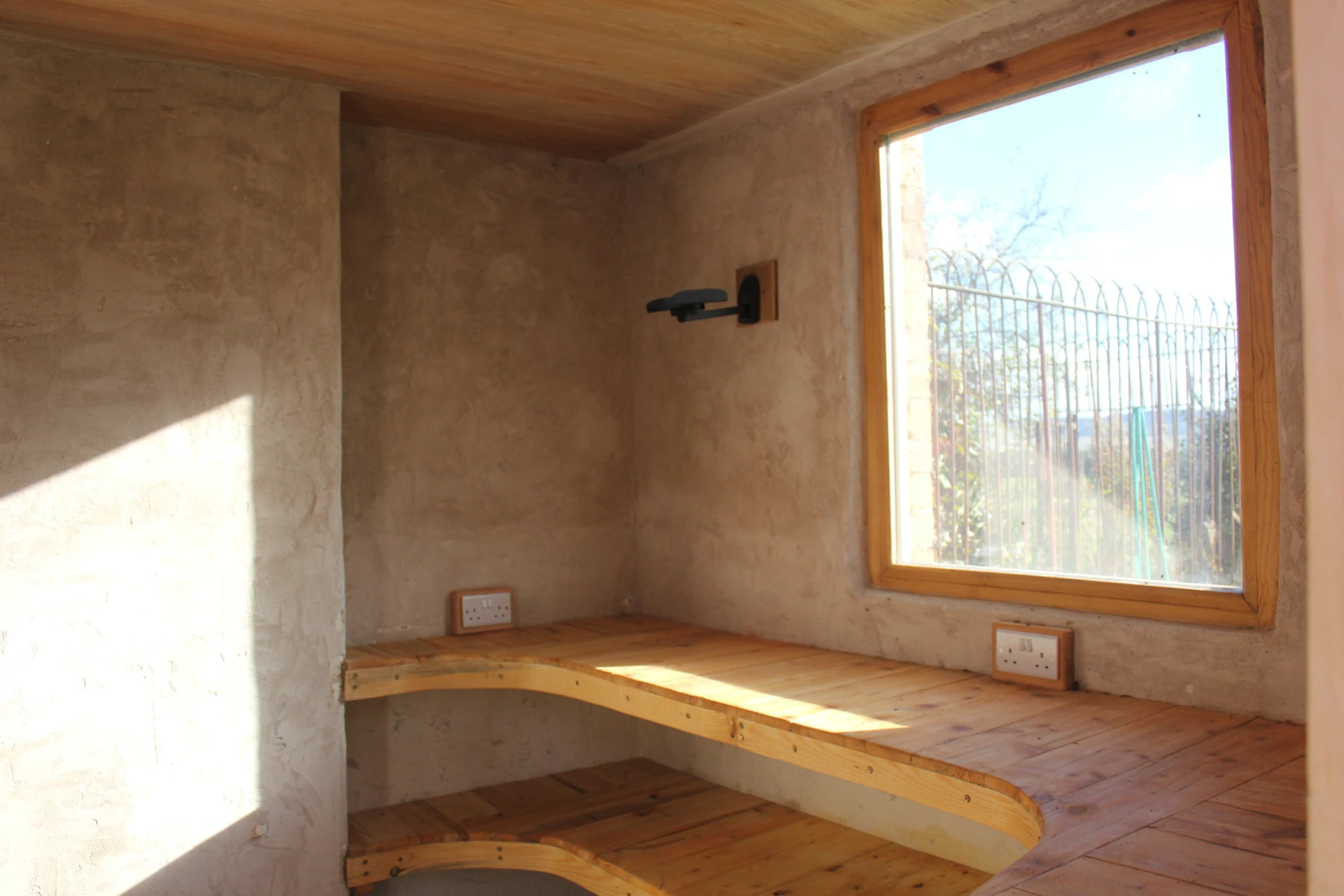 Solstice Lime Wood - natural building work